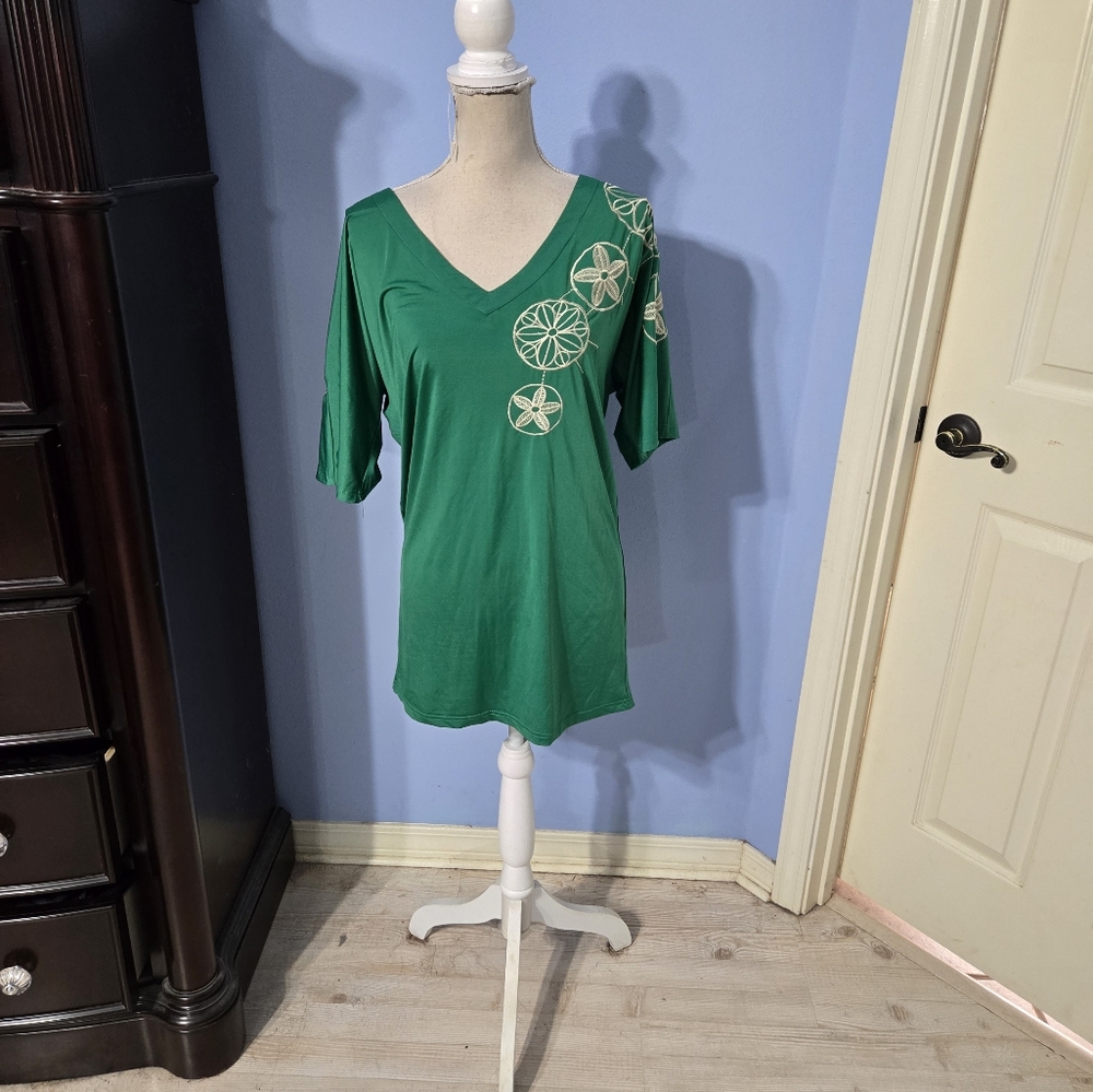 Esley Medium Womens Tunic